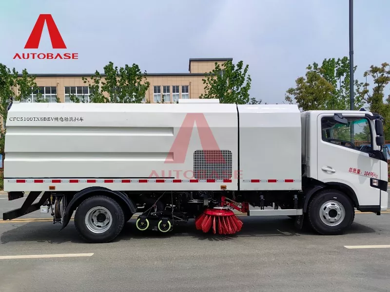 10,5 tấn phương tiện rửa và quét
