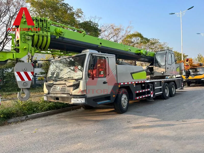 Crane xe tải ZOOMLION ZTC25
